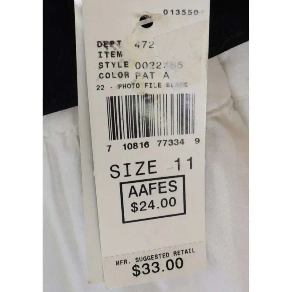 A. Byer Skirt Knee Length Junior Womens Sz 11 Black White Striped Belted Pleated